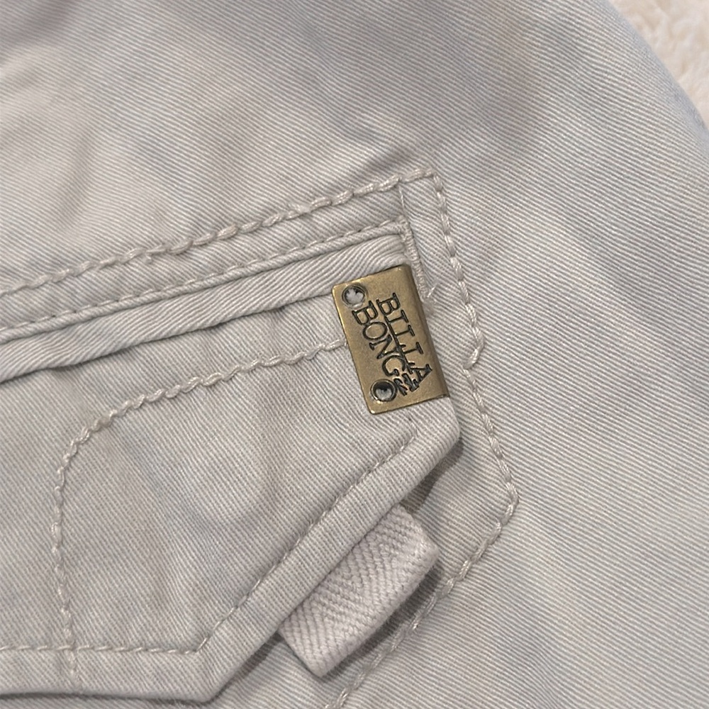 Billabong Light Grey Cargo Cotton Shorts Size 36 GUC - Picture 3 of 5